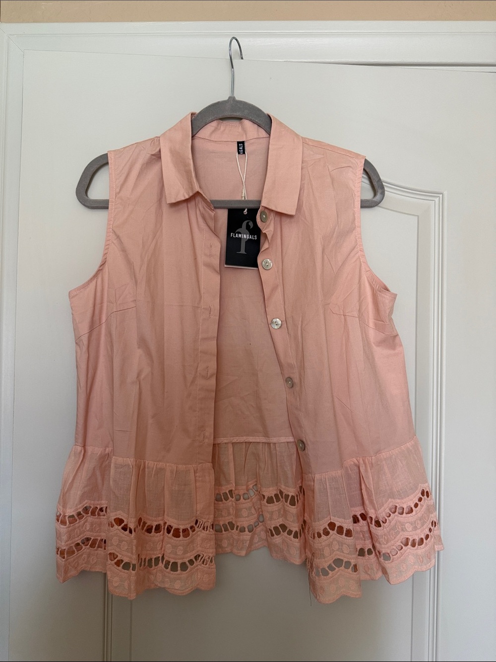 Sleeveless Eyelet Hem Button-Front Top - Blush Pink